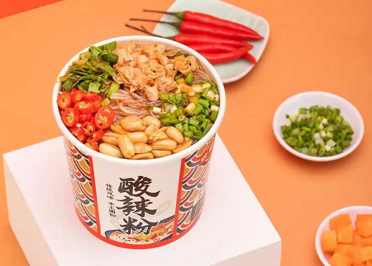 【品質(zhì)之選】桶裝泡面封口包裝生產(chǎn)線：攜手陳村、楊掌柜、金華、顧大嫂、統(tǒng)一，共鑄食品包裝新篇章