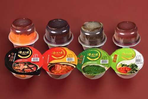 高效自動化，引領(lǐng)火鍋底料新風尚：醬料灌裝封口包裝一體化解決方案