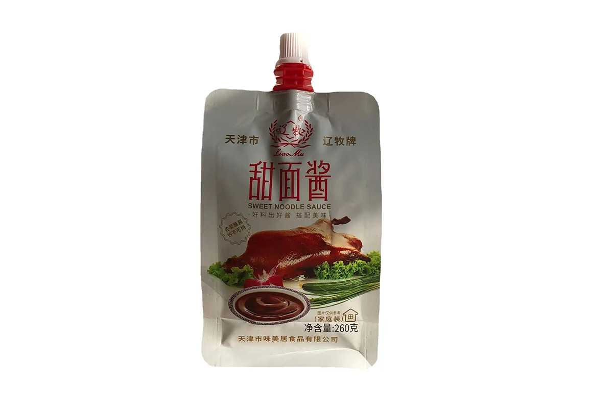 甜面醬包裝革新者 —— 全自動(dòng)自立吸嘴袋灌裝旋蓋機(jī)，高效賦能食品工廠量產(chǎn)