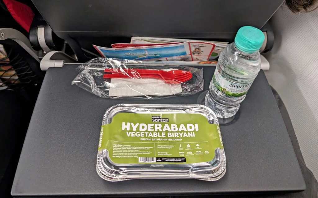 超越包裝，智馭云端味覺的精密藝術(shù)——呂工機(jī)械全自動航空餐盒包裝生產(chǎn)線