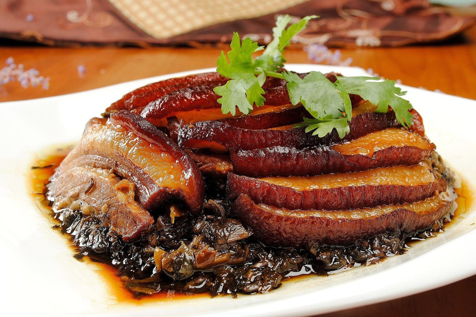 1733104162757979.jpg 梅菜扣肉01.jpg