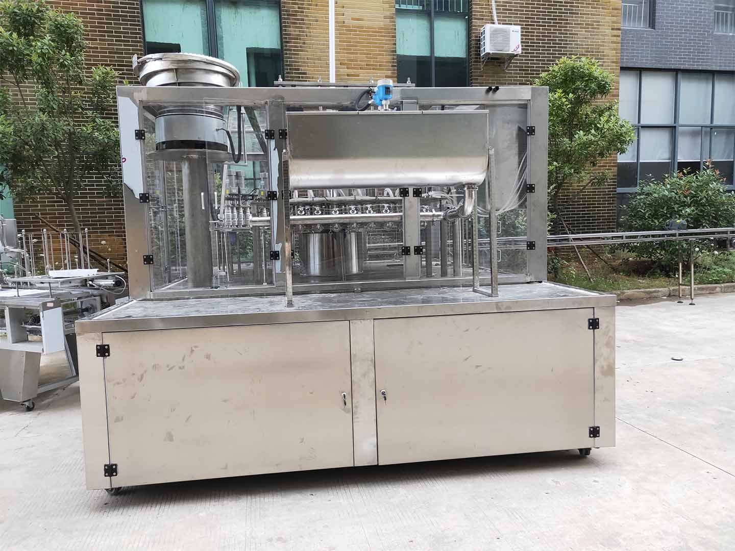 1741844022967444.jpg LG-900 斜嘴袋灌裝旋蓋機(jī) .jpg